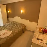 S3 Orange Hotel 3*