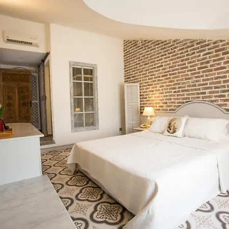 Hotel S3 Orange