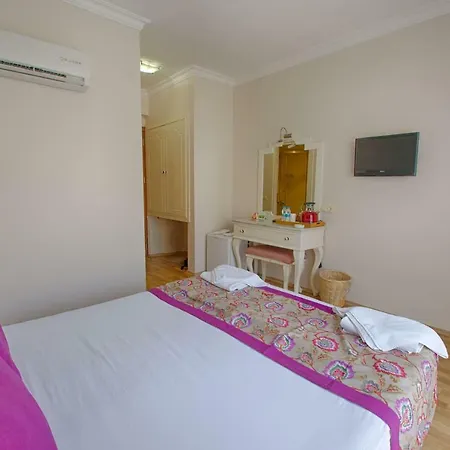 S3 Orange Hotell 3*